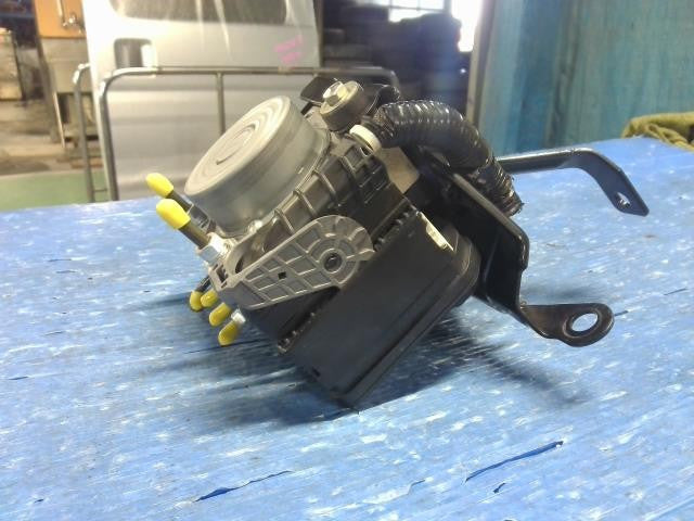 [ABS ACTUATOR]DAIHATSU HIJET CARGO S321V KF AT 2WD #0BD3253176834