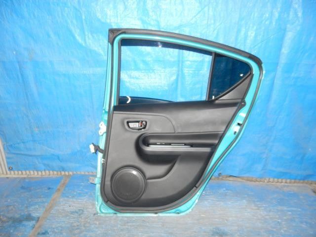 [R DOOR ASSY RH]TOYOTA AQUA NHP10   #0BD3253176676