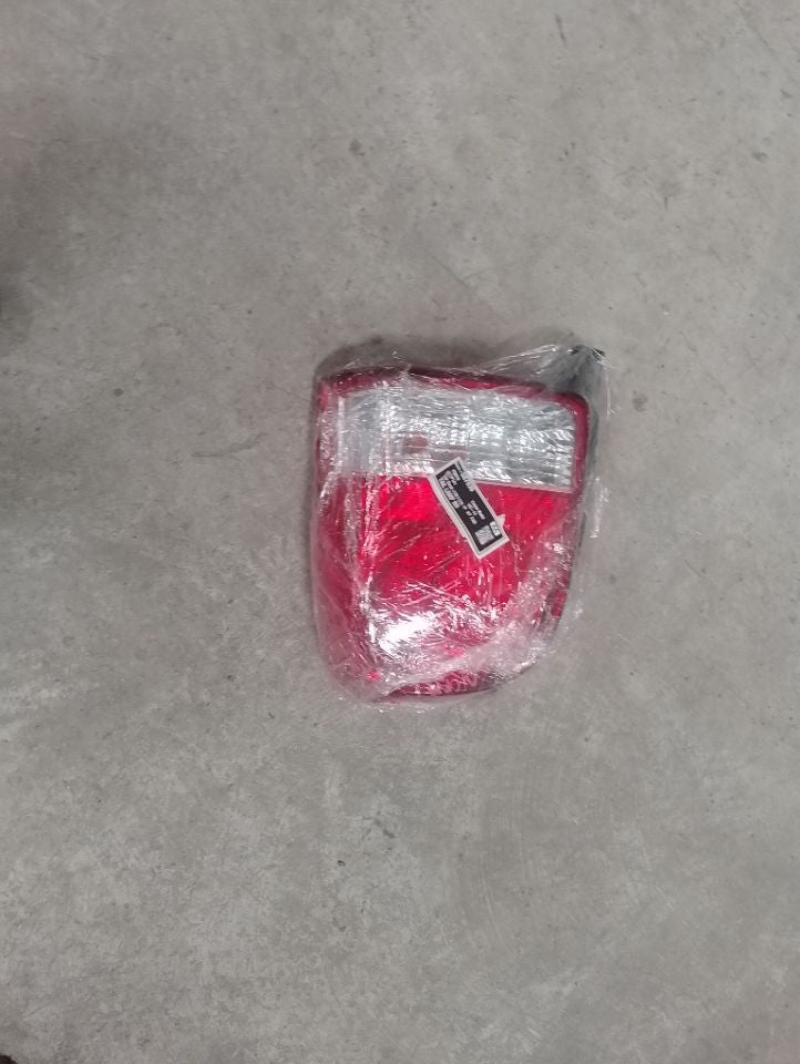 [TAIL LAMP RH]TOYOTA PORTE NCP141 2013 1NZ-FE FF AT 2WD #0003241587936