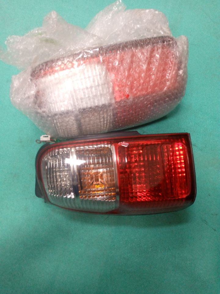 [TAIL LAMP LH / RH]TOYOTA HILUX SURF RZN185 2002 3RZ-FE FR AT 4WD #0003245677274