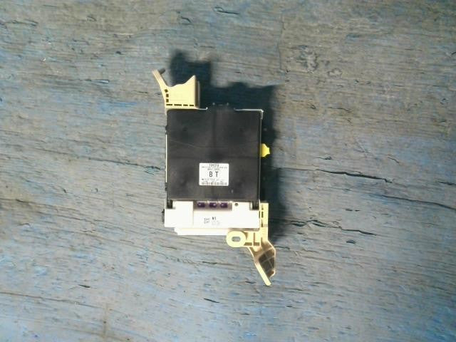 [FUSE BOX]TOYOTA VOXY ZRR80G 3ZR-FAE AT 2WD #0BD3253170876