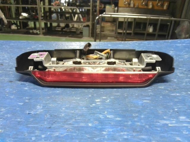 [High mount stop lamp]TOYOTA PORTE NNP10 2NZ-FE AT 2WD #0BD3253178169