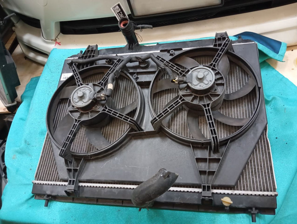 [RADIATOR]NISSAN SERENA CC25 2008 MR20DE FF AT 2WD #000324A758986