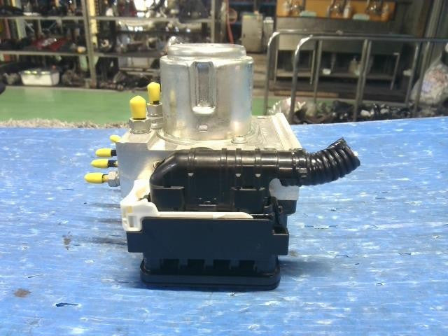 [ABS ACTUATOR]HONDA VEZEL RU3 LEB AT 2WD #0BD3253174349