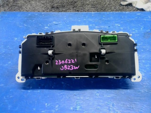 [SPEEDOMETER]SUZUKI JIMNY JB23W K6A AT 4WD #0BD3253172937