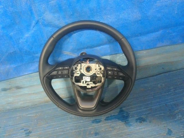 [STEERING WHEEL]TOYOTA YARIS MXPA10 M15A-FKS AT 2WD #0BD3253171809