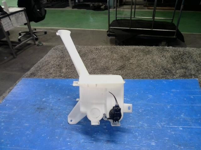 [WASHER TANK]TOYOTA AQUA NHP10   #0BD3253172872