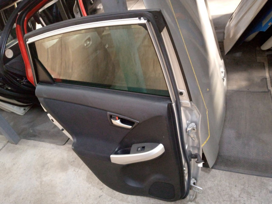 [R DOOR ASSY LH]TOYOTA PRIUS ZVW30 2012 2ZR-FXE FF AT 2WD #0003233366744
