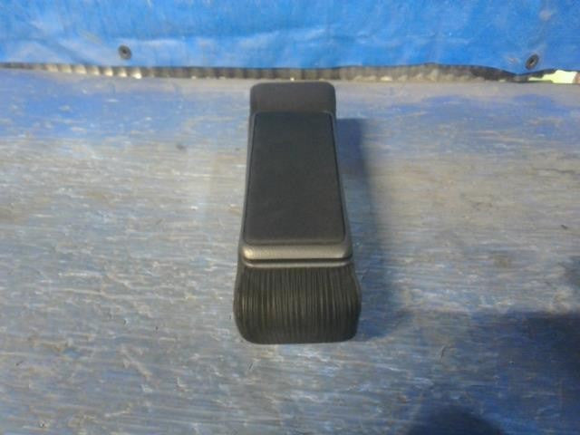 [ARM REST]DAIHATSU TANTO L375S KF-VE AT 2WD #0BD3253174453