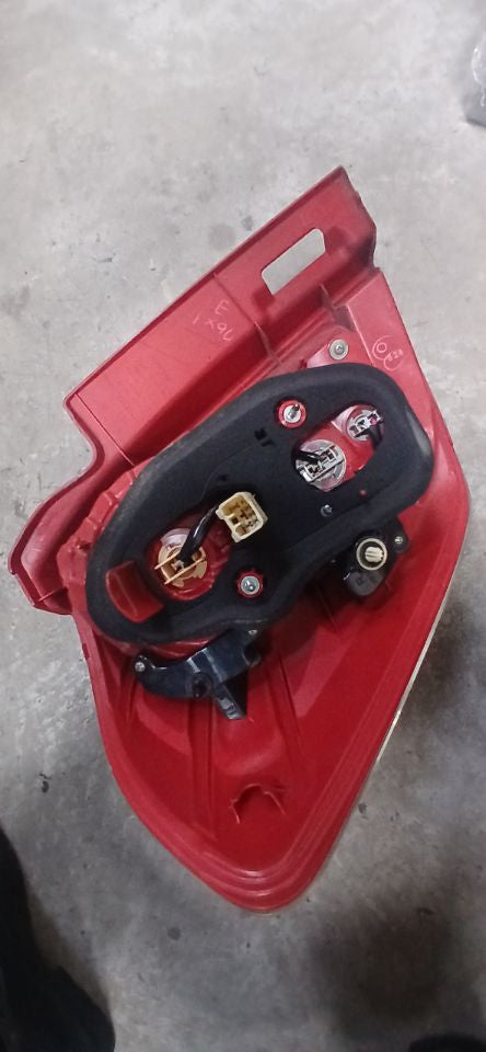 [TAIL LAMP LH]TOYOTA RACTIS NCP100 2008 1NZ-FE FF AT 2WD #0003232361124