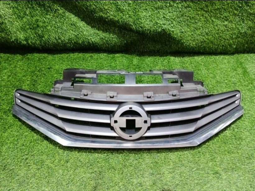 [GRILLE]NISSAN NOTE E12 2013 HR12DE FF AT 2WD #000325A982851