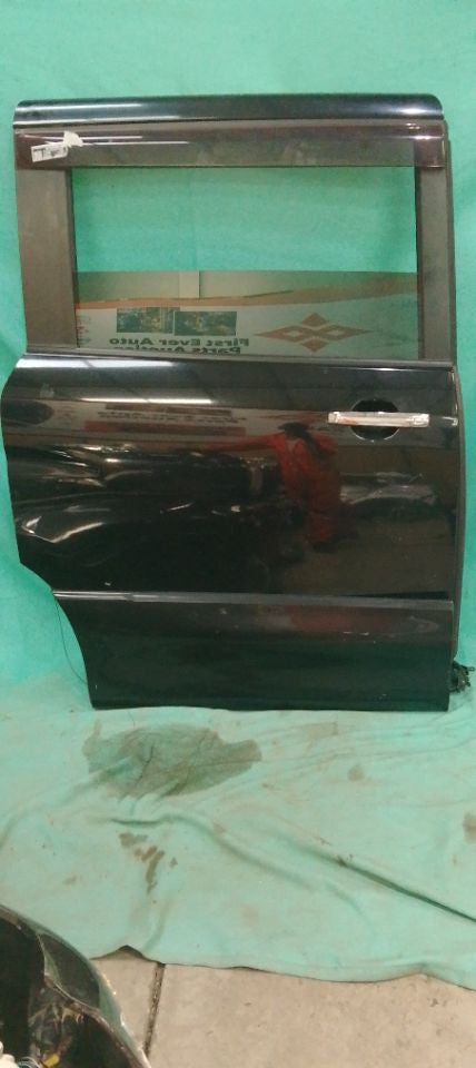 [R DOOR ASSY RH]NISSAN SERENA FC26 2011 MR20DD FF AT 2WD #0003251815207
