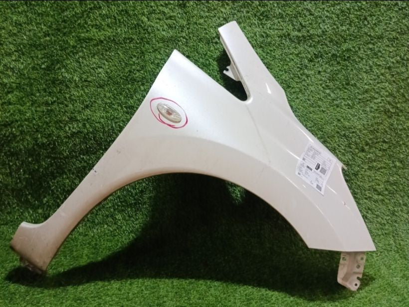 [FENDER RH]NISSAN NOTE E12 2013 HR12DE FF AT 2WD #0003263043310