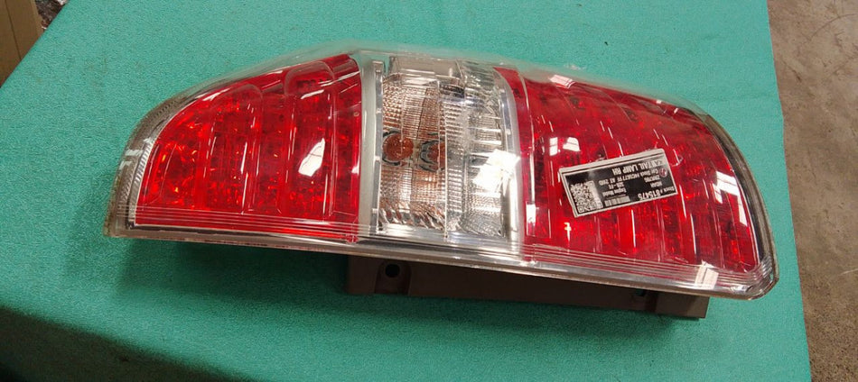 [TAIL LAMP RH]TOYOTA NOAH ZRR70G 2009 3ZR-FE FF AT 2WD #0003251815475