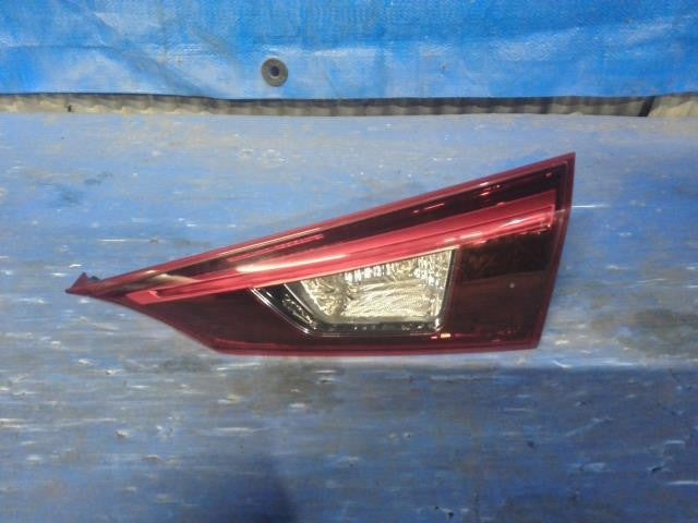 [Right finisher panel]MAZDA AXELA HYBRID BYEFP PE-VPH AT 2WD #0BD3253180624