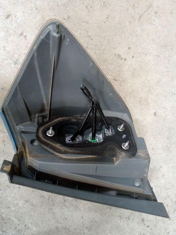 [TAIL LAMP LH]HONDA FIT SHUTTLE HYBRID GP2 2013 LDA FF AT 2WD #0003242605819
