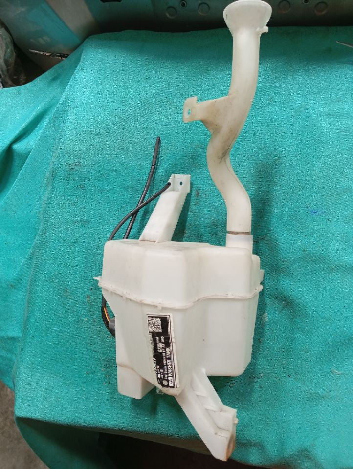 [WASHER TANK]NISSAN AD VAY12 2012 CR12DE FF AT 2WD #000324B788029