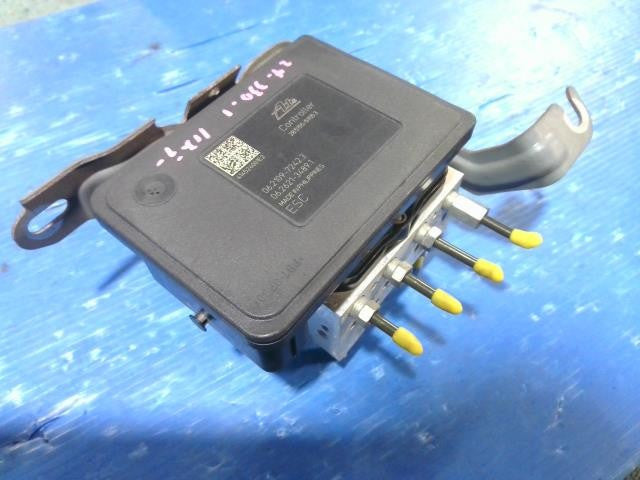 [ABS ACTUATOR]SUZUKI HUSTLER MR31S R06A AT 4WD #0BD3253177055