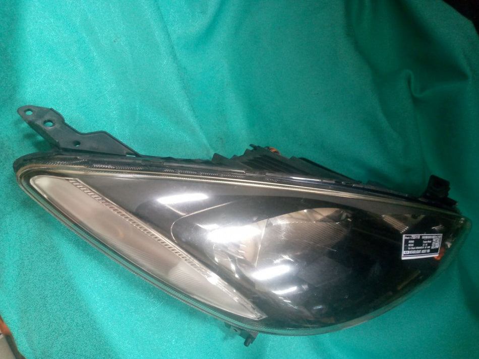 [HEADLIGHT ASSY RH]MAZDA DEMIO DE3AS 2014 ZJ-VE FF AT 4WD #000324A755118