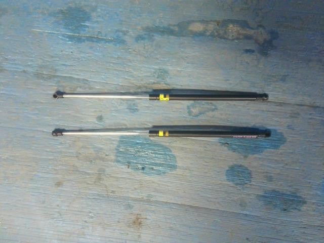 [BONNET SHOCK]TOYOTA CROWN ATHLETE AWS210 2AR-FSE AT 2WD #0BD3253171976