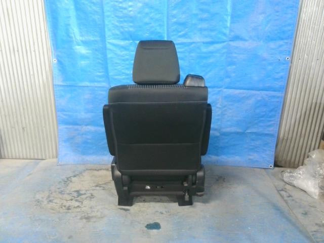 [CENTER SEAT]TOYOTA VOXY ZRR80W 3ZR-FAE AT 2WD #0BD3253171048