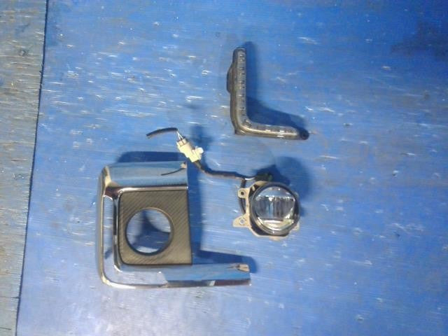 [FOG LAMP RH]DAIHATSU TANTO LA600S KF AT 2WD #0BD3253178119