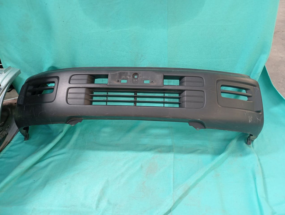 [F BUMPER ASSY]NISSAN CARAVAN VAN CQGE25 2003 KA24DE FR AT 2WD #000324A768207