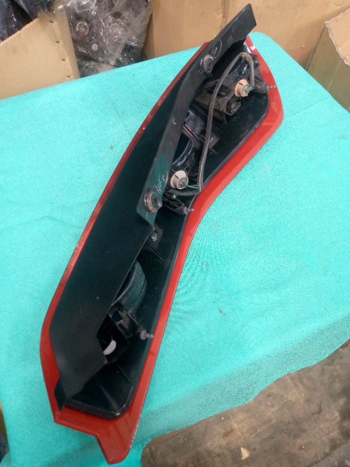 [TAIL LAMP RH]NISSAN X-TRAIL TNT31 2010 QR25DE FF AT 4WD #000324B772724