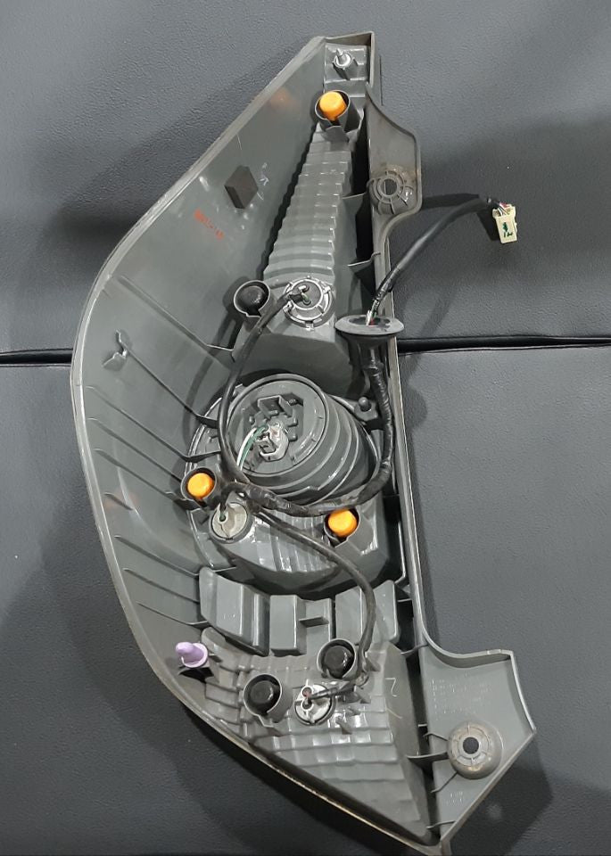 [TAIL LAMP RH]TOYOTA AQUA NHP10 2012 1NZ-FXE FF AT 2WD #000323A534050