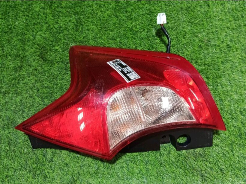 [TAIL LAMP RH]NISSAN NOTE E12 2014 HR12DDR FF AT 2WD #0003252839069