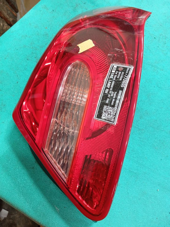[TAIL LAMP RH]SUZUKI KIZASHI RF91S 2013 J24B FF AT 4WD #000324B772655