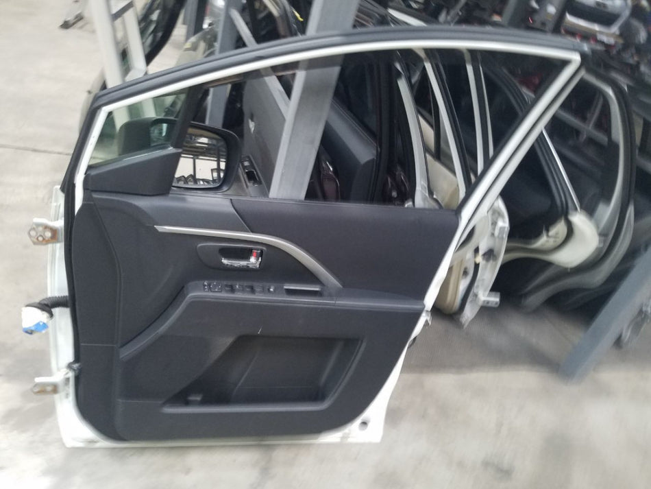 [F DOOR ASSY RH]NISSAN LAFESTA HIGHWAY STAR CWEFWN 2011 LF-VDS FF AT 2WD #000323C566878