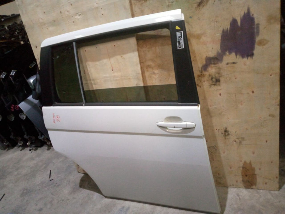 [R DOOR ASSY RH]TOYOTA ISIS ANM15 2004 1AZ-FSE FF AT 4WD #0003244648745