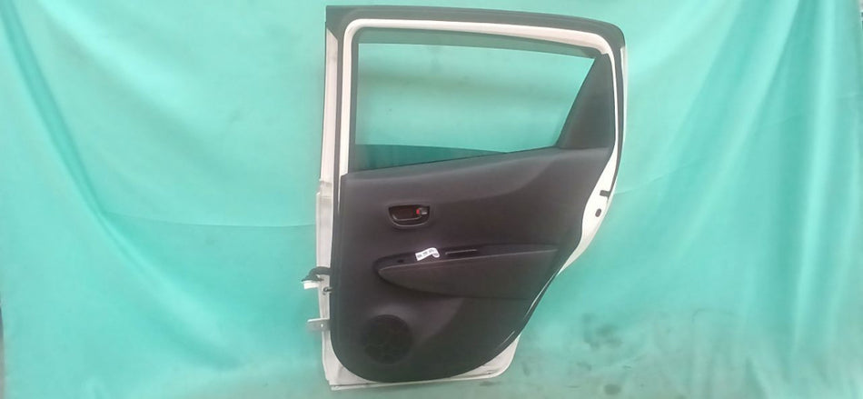 [R DOOR ASSY RH]TOYOTA VITZ NSP135 2011 1NR-FE FF AT 4WD #0003247702865