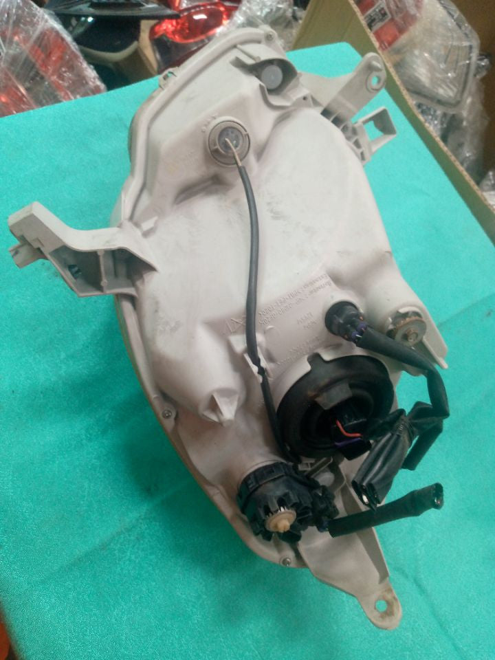 [HEADLIGHT ASSY RH]TOYOTA PASSO KGC35 2013 1KR-FE FF AT 4WD #000324B772522