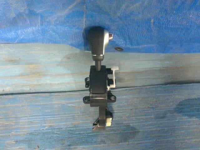 [SHIFT LEVER]TOYOTA TANK M900A 1KR-FE AT 2WD #0BD3253171086