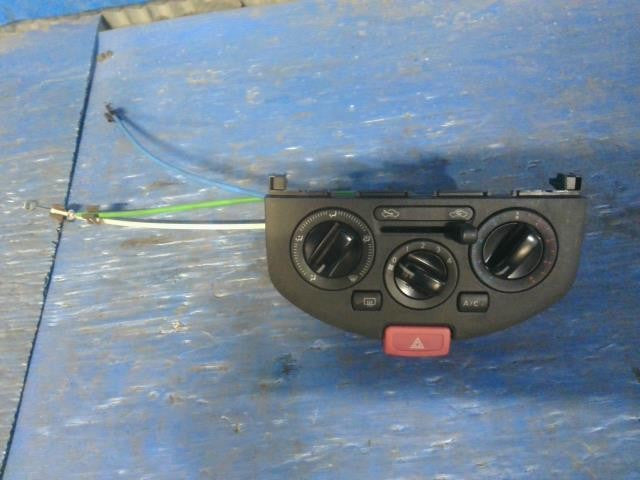 [AIR CONDITIONER PANEL]NISSAN ＡＤ VY12 HR15DE AT 2WD #0BD3253180723