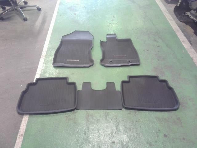 [FLOOR MAT SET]SUBARU FORESTER SK5 CB18 AT 4WD #0BD3253172012