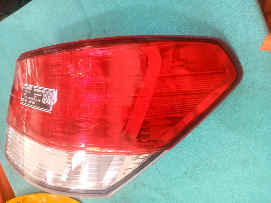[TAIL LAMP RH]SUBARU LEGACY B4 BM9 2010 EJ25 FF AT 4WD #000324A768303
