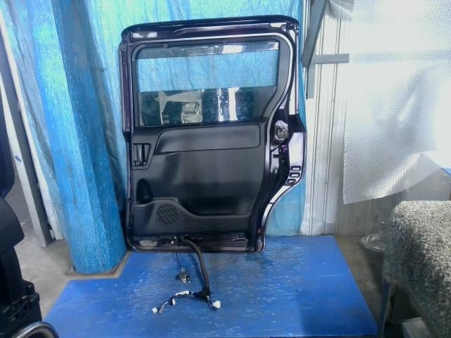 [R DOOR ASSY RH]TOYOTA NOAH ZRR80G 3ZR-FAE AT 2WD #0BD3253172945