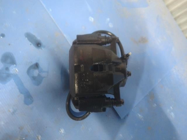 [F CALIPER RH]TOYOTA NOAH ZRR70G   #0BD3253172754