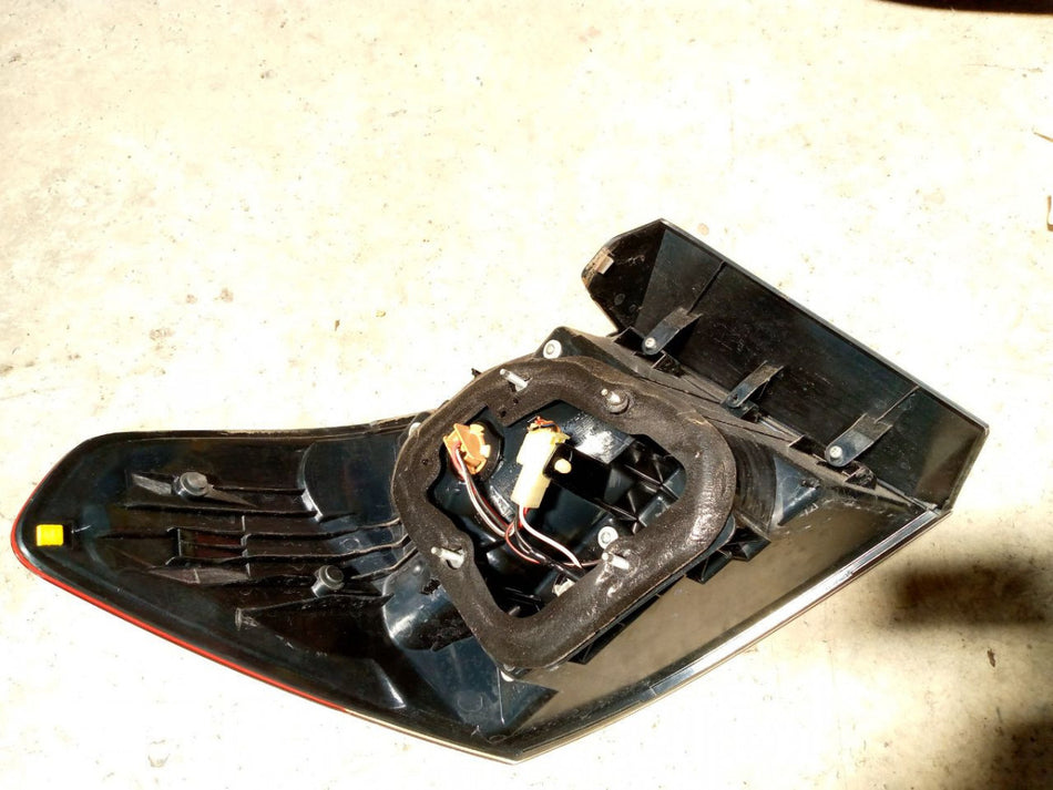 [TAIL LAMP RH]SUBARU LEGACY B4 BM9 2011 EJ25 FF AT 4WD #0003244650925