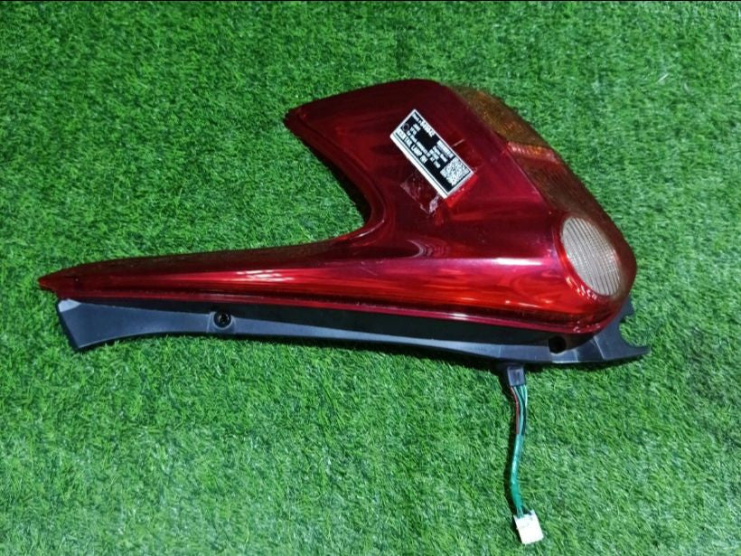 [TAIL LAMP RH]NISSAN JUKE YF15 2011 HR15DE FF AT 2WD #0003253849842