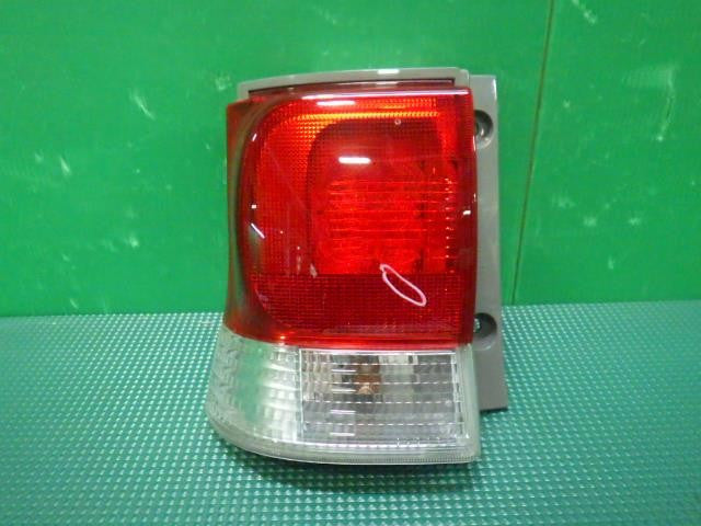 [TAIL LAMP LH]DAIHATSU TANTO L375S KF AT 2WD #0EV3253000759