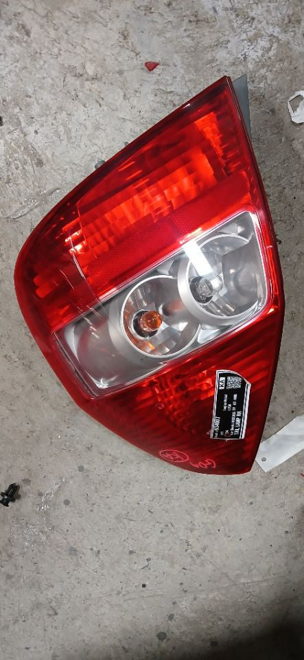 [TAIL LAMP RH]HONDA FIT GD4 2003 L15A FF AT 4WD #0003243634007