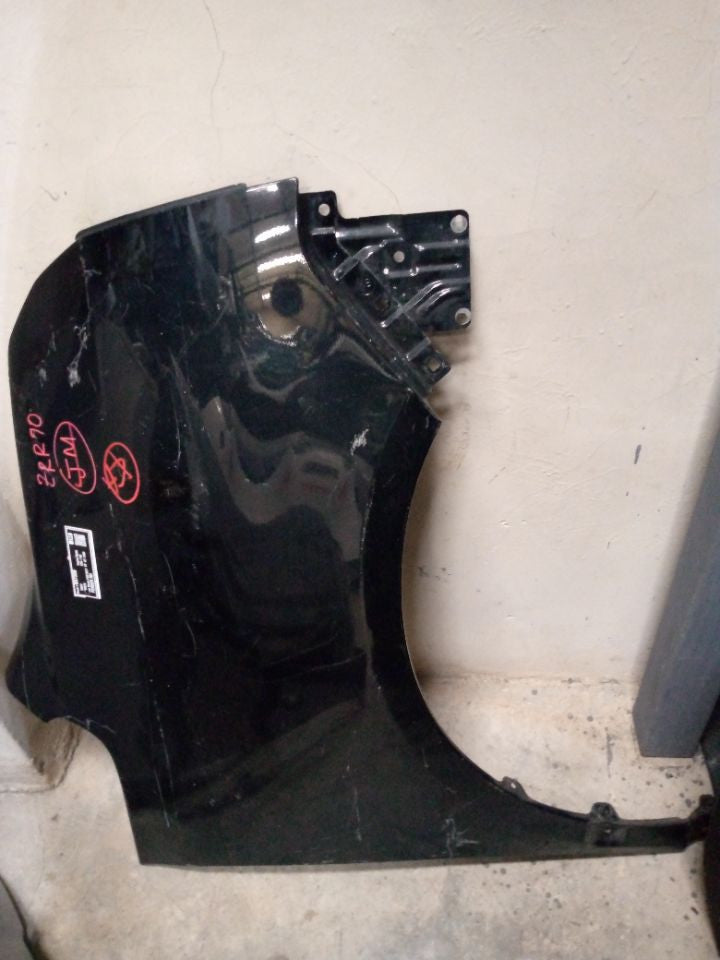 [FENDER RH]TOYOTA VOXY ZRR70 2010 3ZR-FAE FF AT 2WD #000323C557359