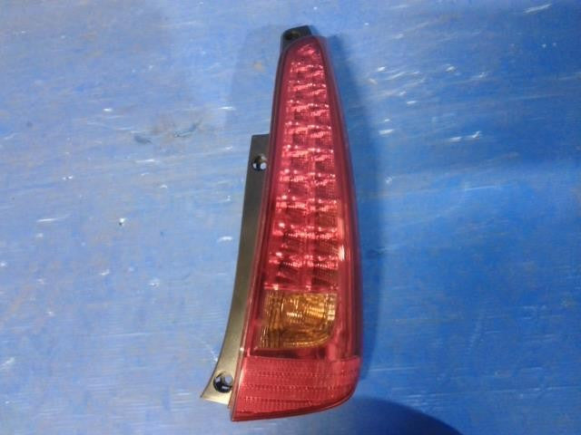 [TAIL LAMP RH]TOYOTA MARKⅡ BLIT GX110W 1G-FE AT 2WD #0BD3253176999