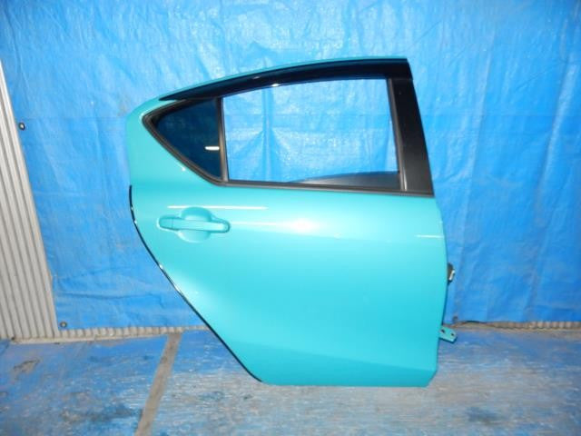 [R DOOR ASSY RH]TOYOTA AQUA NHP10   #0BD3253176676