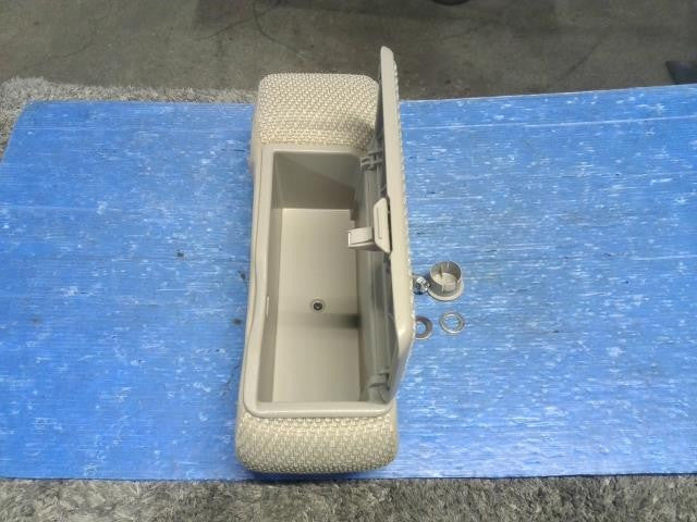 [ARM REST]DAIHATSU TANTO LA600S   #0BD3253174459