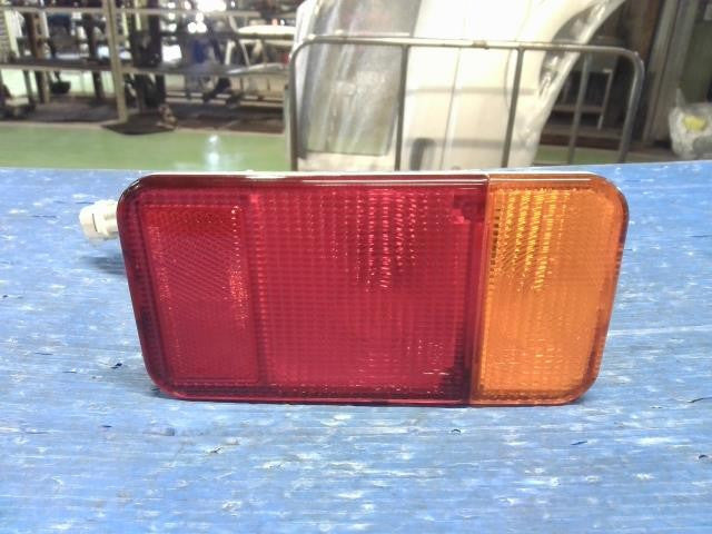 [TAIL LAMP RH]SUZUKI CARRY TRUCK DA16T R06A AT 4WD #0BD3253176946